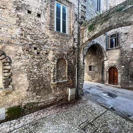 Apartament Vicoli E Arte Spoleto Zewnętrze zdjęcie
